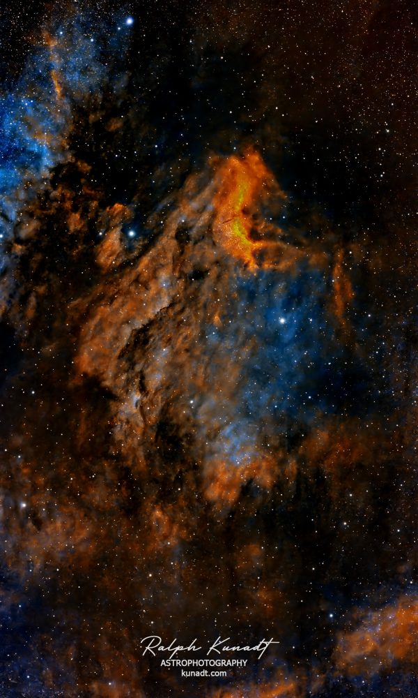IC5070 Pelican Nebula in Hubble colours
